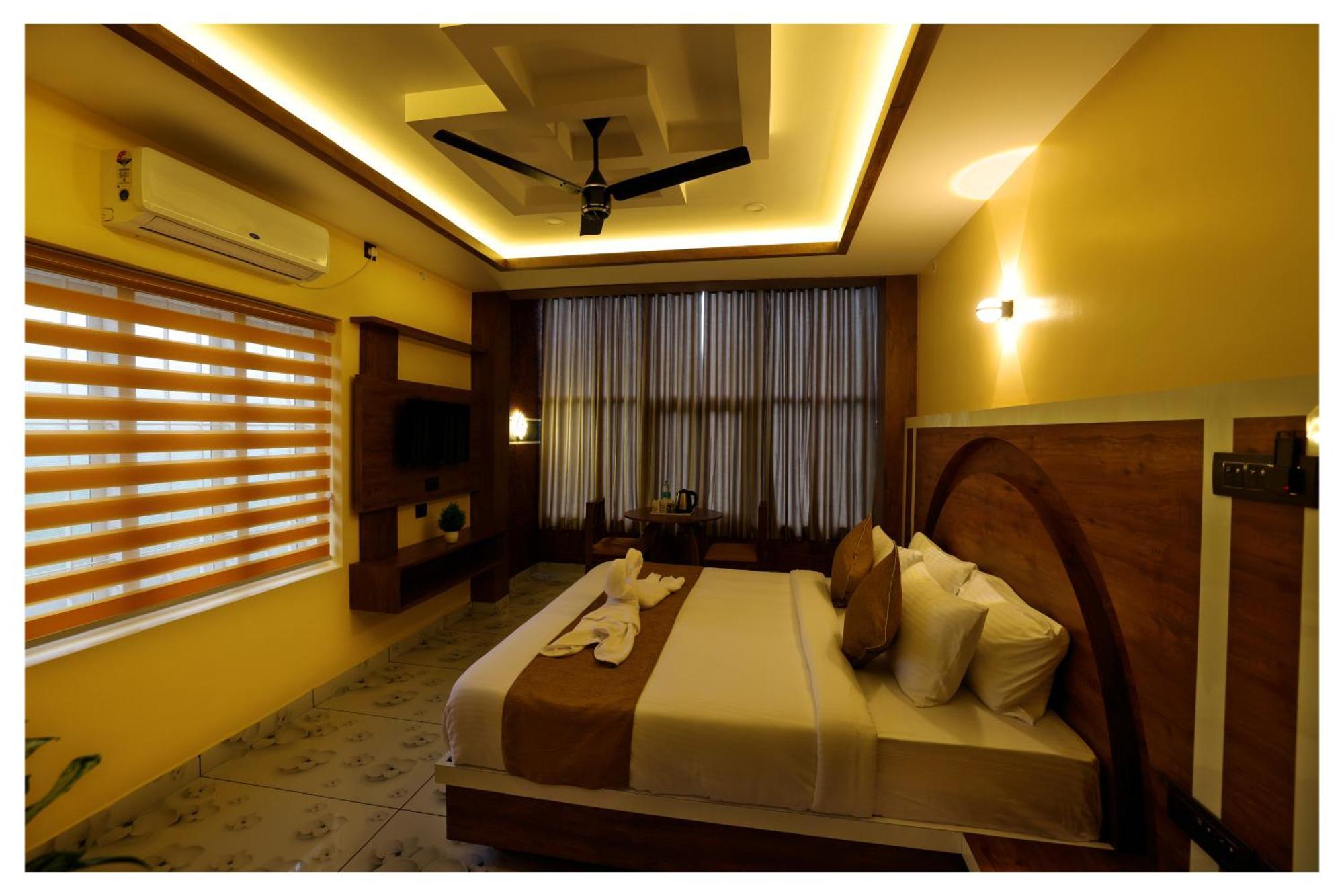 Hydel Palace Athirappilly By Bestinn Leisure Zewnętrze zdjęcie